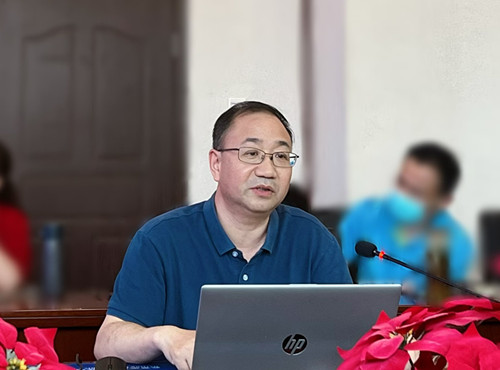 牛小铁原图_副本.jpg